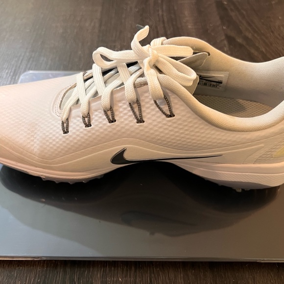Nike Vapor React Metallic White Golf Shoes/Cleats - Picture 5 of 9